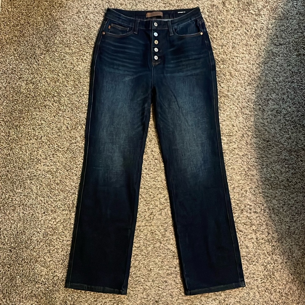 Judy blue distressed straight jeans- size 29